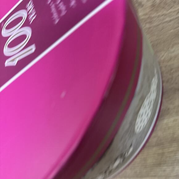 Royal Albert 100 Years 1940 3-Piece Set (Teacup, Saucer & Plate 8") - Picture 9 of 10